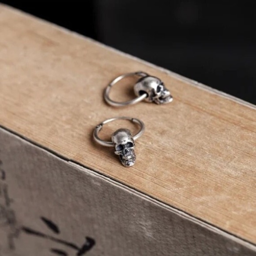 Single accent skull ear nail hip hop punk men's earrings S925 silver earrings - Picture 2 of 7
